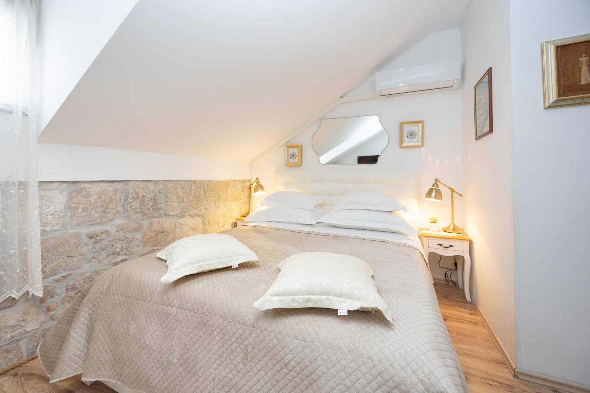 Apartments And Rooms Petra Split Luaran gambar
